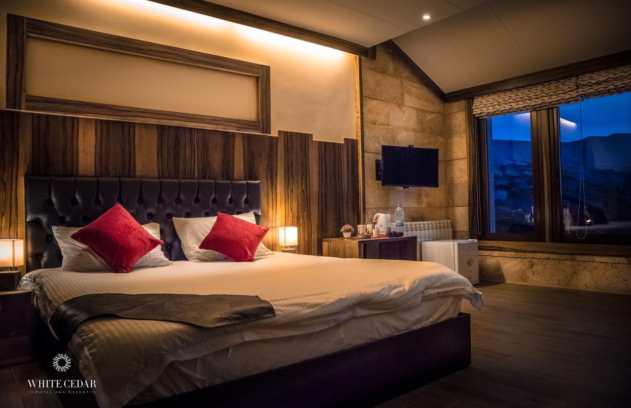 White Cedar Hotel &Resort Al Arz Buitenkant foto